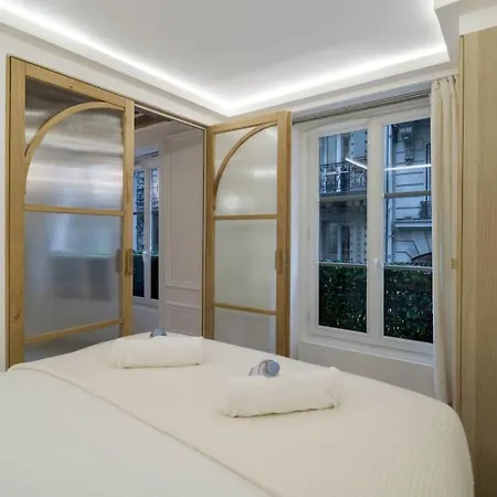 Luxueuse Palais De L'elysee Faubourg Saint Honore - 8e * Paris