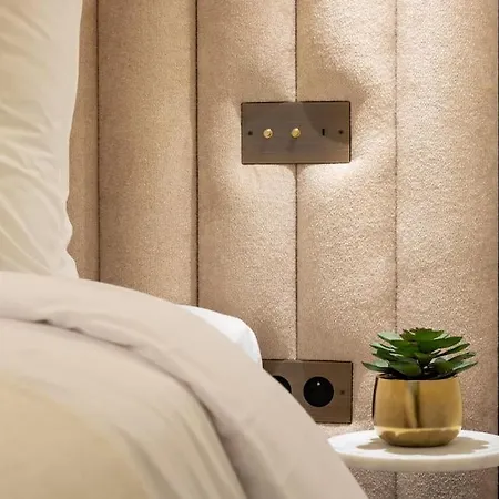 Apartment Luxueuse Palais De L'elysee Faubourg Saint Honore - 8e Paris